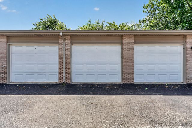 1011 Ashley Court S 2D, Lockport, IL 60441