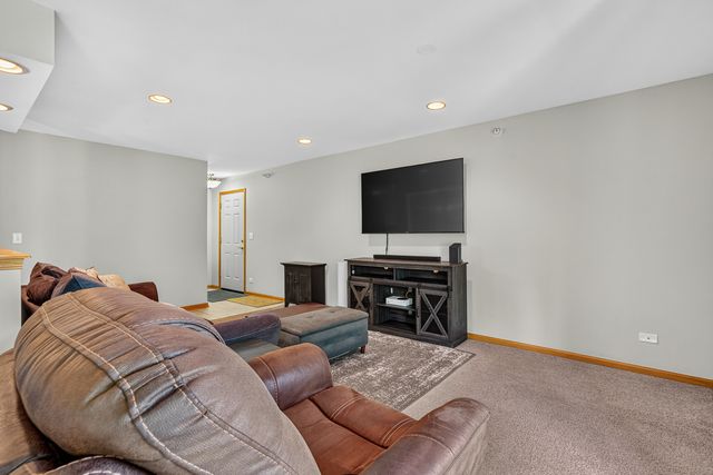 1011 Ashley Court S 2D, Lockport, IL 60441