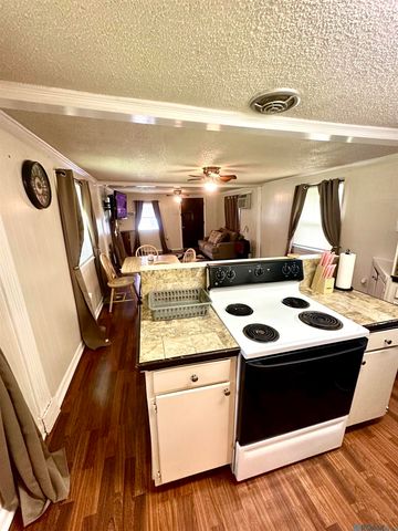 1735 Stanocola Dr, Baton Rouge, LA 70807