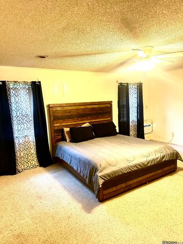 1735 Stanocola Dr, Baton Rouge, LA 70807