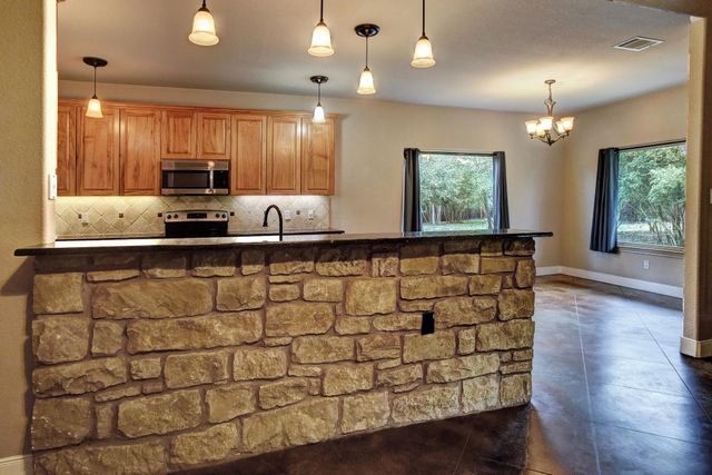 178 S Buckhorn DR, Bastrop, TX 78602