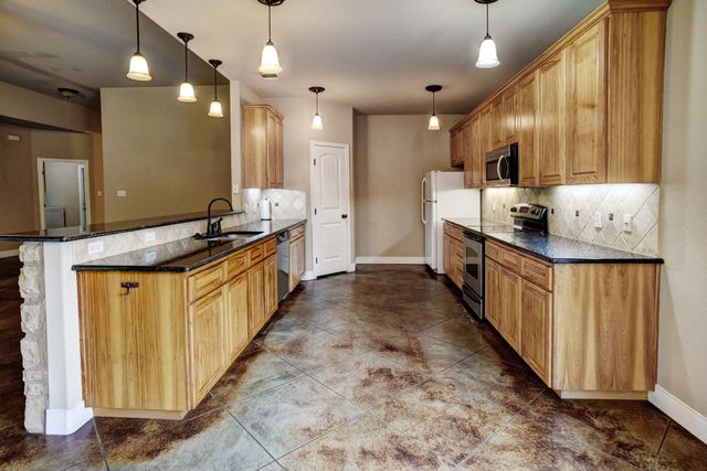 178 S Buckhorn DR, Bastrop, TX 78602