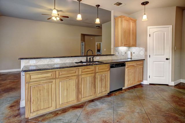 178 S Buckhorn DR, Bastrop, TX 78602