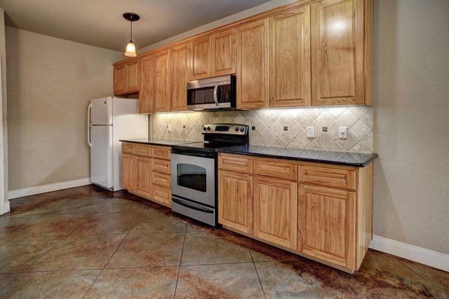 178 S Buckhorn DR, Bastrop, TX 78602