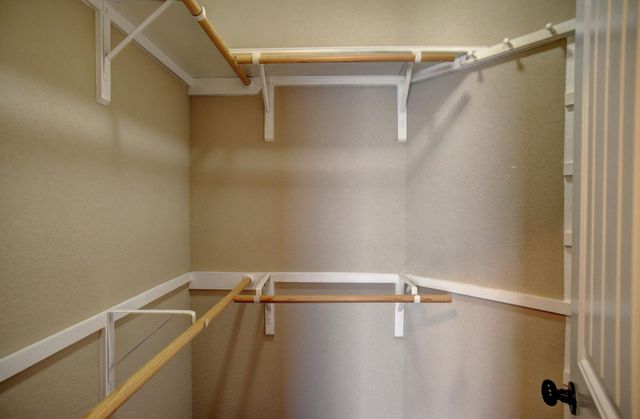 178 S Buckhorn DR, Bastrop, TX 78602