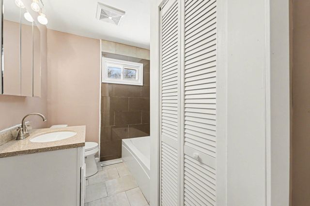 216 Aveline Street, Ypsilanti Twp, MI 48197