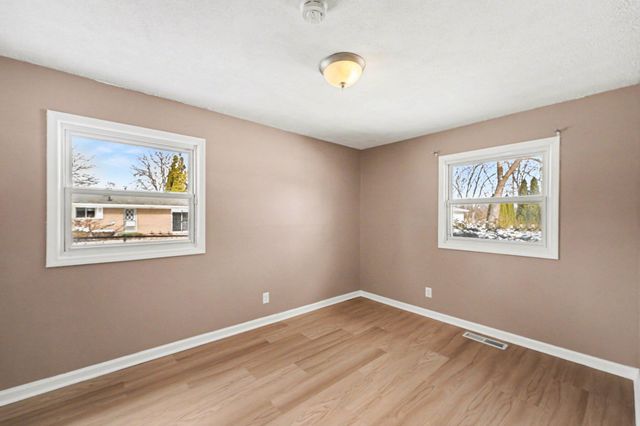 216 Aveline Street, Ypsilanti Twp, MI 48197