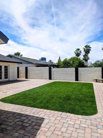 1016 W Manhatton Drive, Tempe, AZ 85282