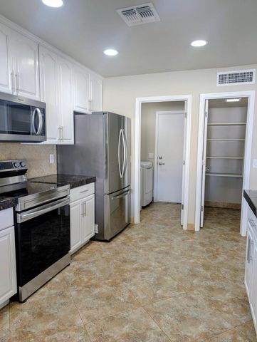 1016 W Manhatton Drive, Tempe, AZ 85282