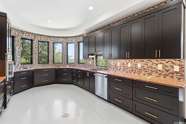 23019 Stallion Ridge, San Antonio, TX 78255