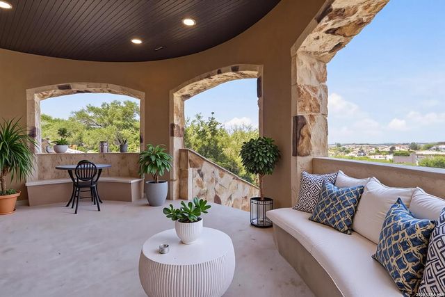 23019 Stallion Ridge, San Antonio, TX 78255