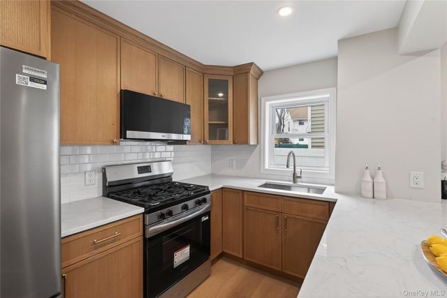 81 Potter Avenue, New Rochelle, NY 10801