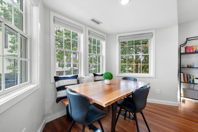 69 Galen St 3, Watertown, MA 02472