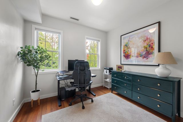 69 Galen St 3, Watertown, MA 02472