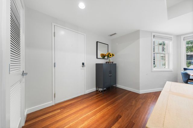 69 Galen St 3, Watertown, MA 02472