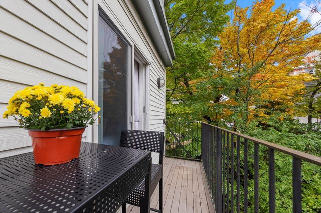 69 Galen St 3, Watertown, MA 02472