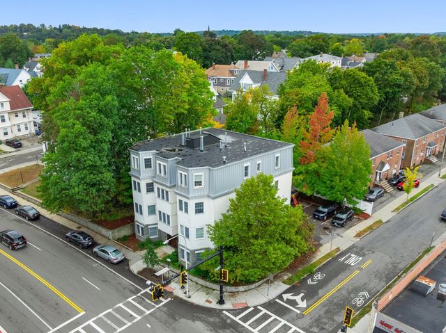 69 Galen St 3, Watertown, MA 02472