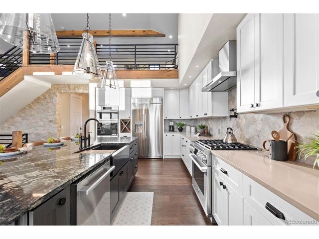 2433 Fox View Trl, Franktown, CO 80116