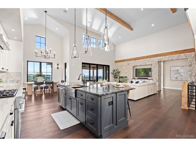 2433 Fox View Trl, Franktown, CO 80116