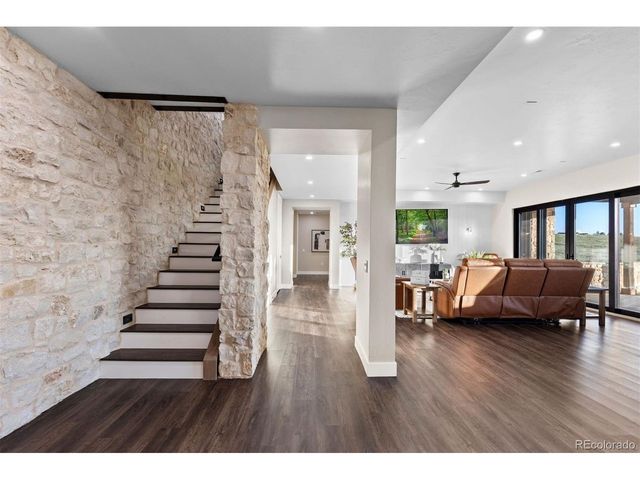 2433 Fox View Trl, Franktown, CO 80116