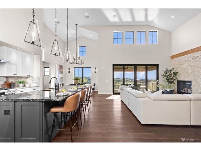 2433 Fox View Trl, Franktown, CO 80116