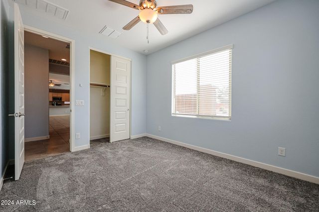 16382 W QUESTA Drive, Surprise, AZ 85387