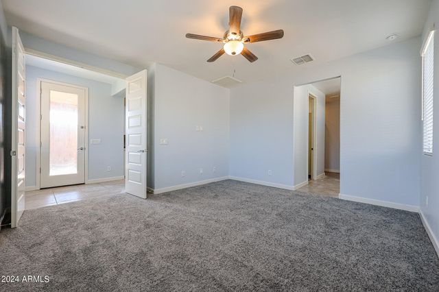 16382 W QUESTA Drive, Surprise, AZ 85387