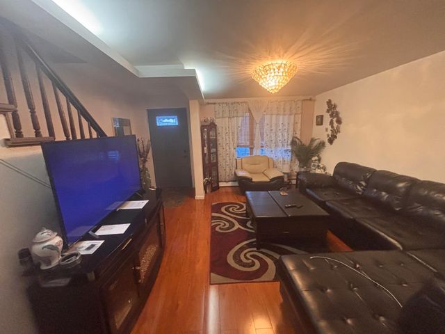 137 PROSPECT AVE, Bayonne, NJ 07002