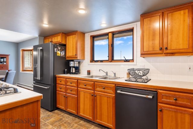 220 Cobb Hill Road, Bozeman, MT 59718
