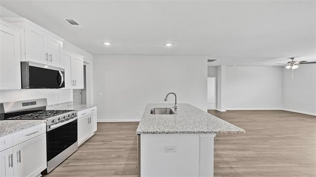 131 Champlain Road, Hoschton, GA 30548