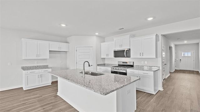 131 Champlain Road, Hoschton, GA 30548