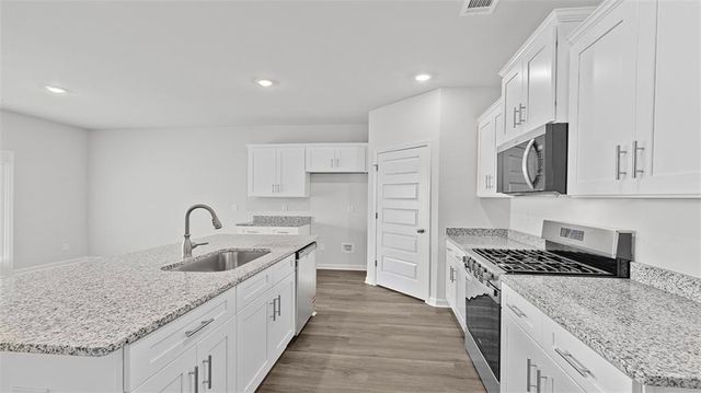 131 Champlain Road, Hoschton, GA 30548