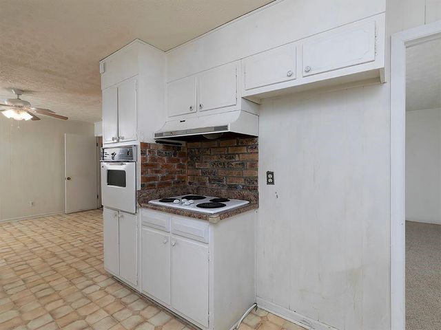3883 N Pebble Drive, Douglasville, GA 30134