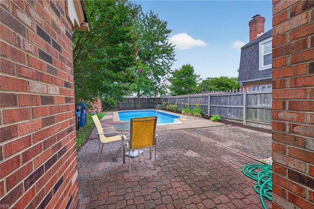 310 Boerum CT, Virginia Beach, VA 23452