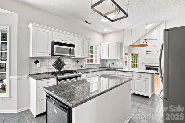 19740 Valiant Way, Cornelius, NC 28031
