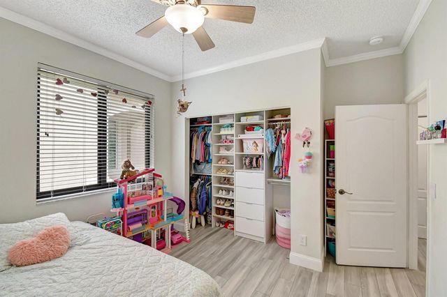 6041 SW 195TH Avenue, Pembroke Pines, FL 33332