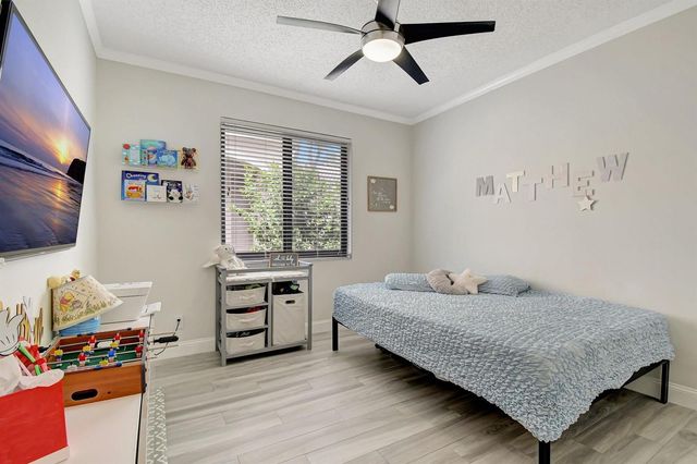 6041 SW 195TH Avenue, Pembroke Pines, FL 33332