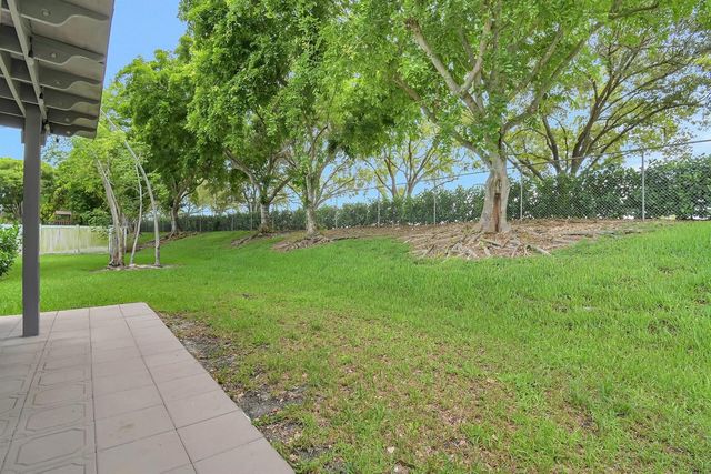 6041 SW 195TH Avenue, Pembroke Pines, FL 33332
