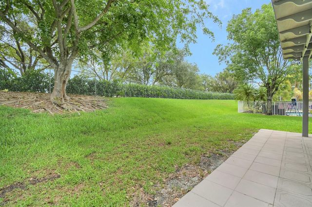 6041 SW 195TH Avenue, Pembroke Pines, FL 33332