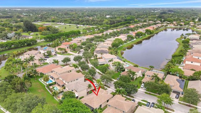 6041 SW 195TH Avenue, Pembroke Pines, FL 33332