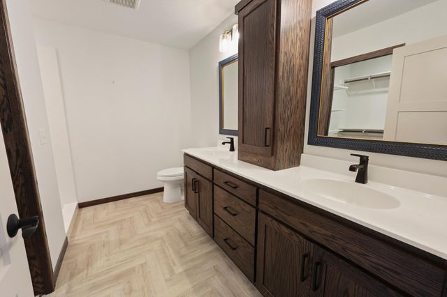 2323 40th Avenue S, Saint Cloud, MN 56301