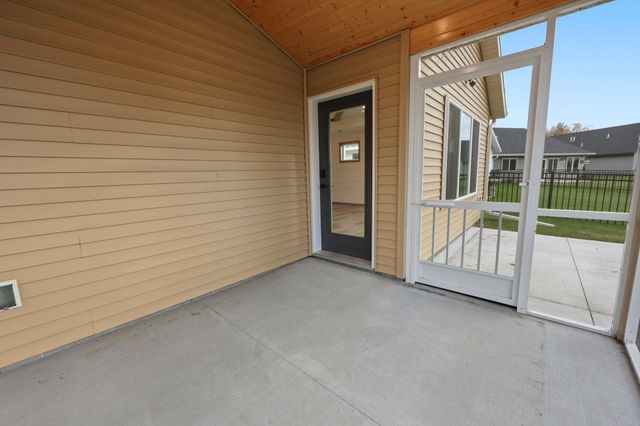 2323 40th Avenue S, Saint Cloud, MN 56301