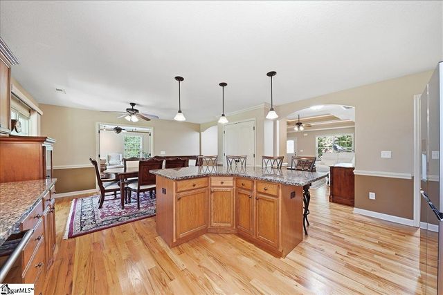 125 Fox Farm Way, Greer, SC 29651