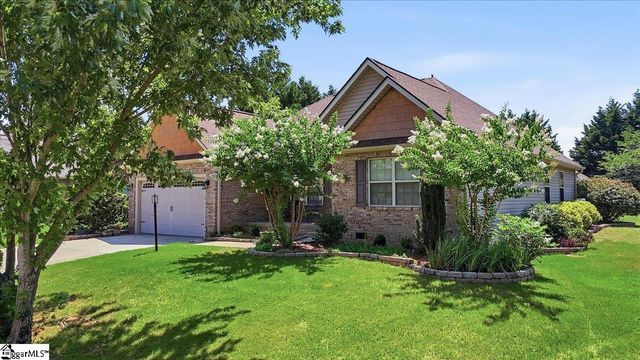 125 Fox Farm Way, Greer, SC 29651