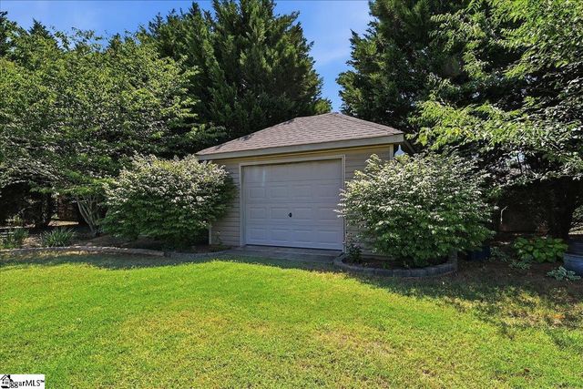 125 Fox Farm Way, Greer, SC 29651