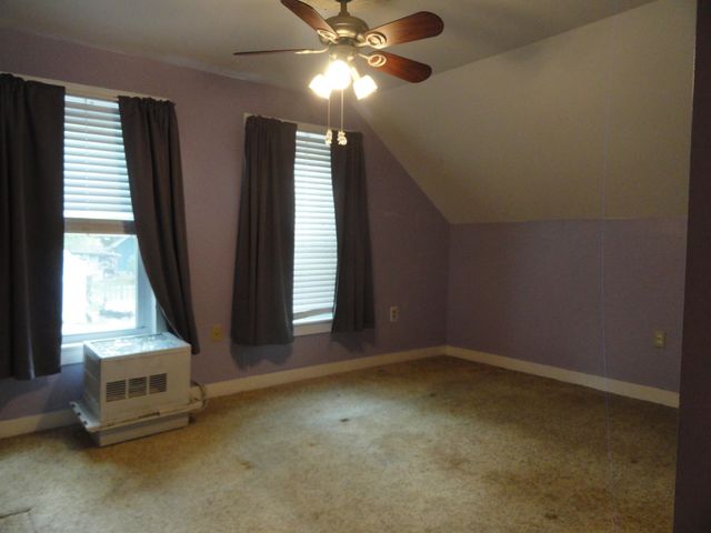 40 Parkview Street, Newport, NH 03773