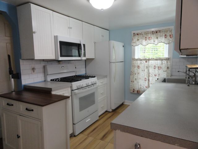 40 Parkview Street, Newport, NH 03773