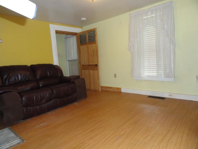 40 Parkview Street, Newport, NH 03773