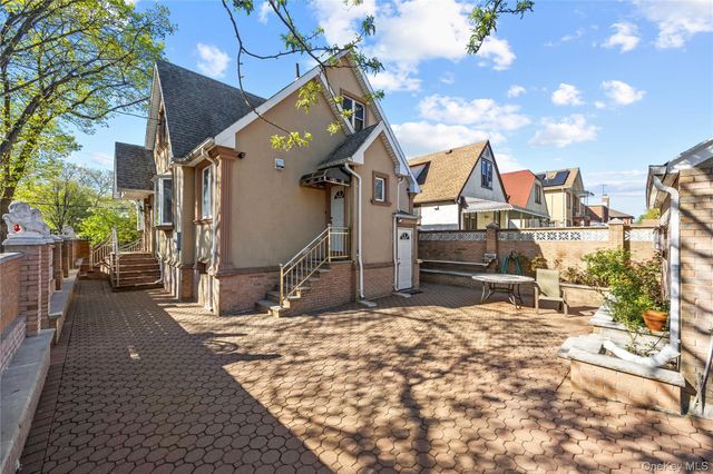 8042 168th Street, Fresh Meadows, NY 11432