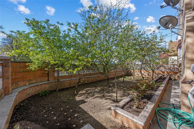 8042 168th Street, Fresh Meadows, NY 11432